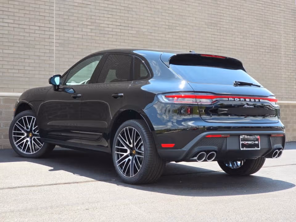 2025 Porsche Macan - Photo 19