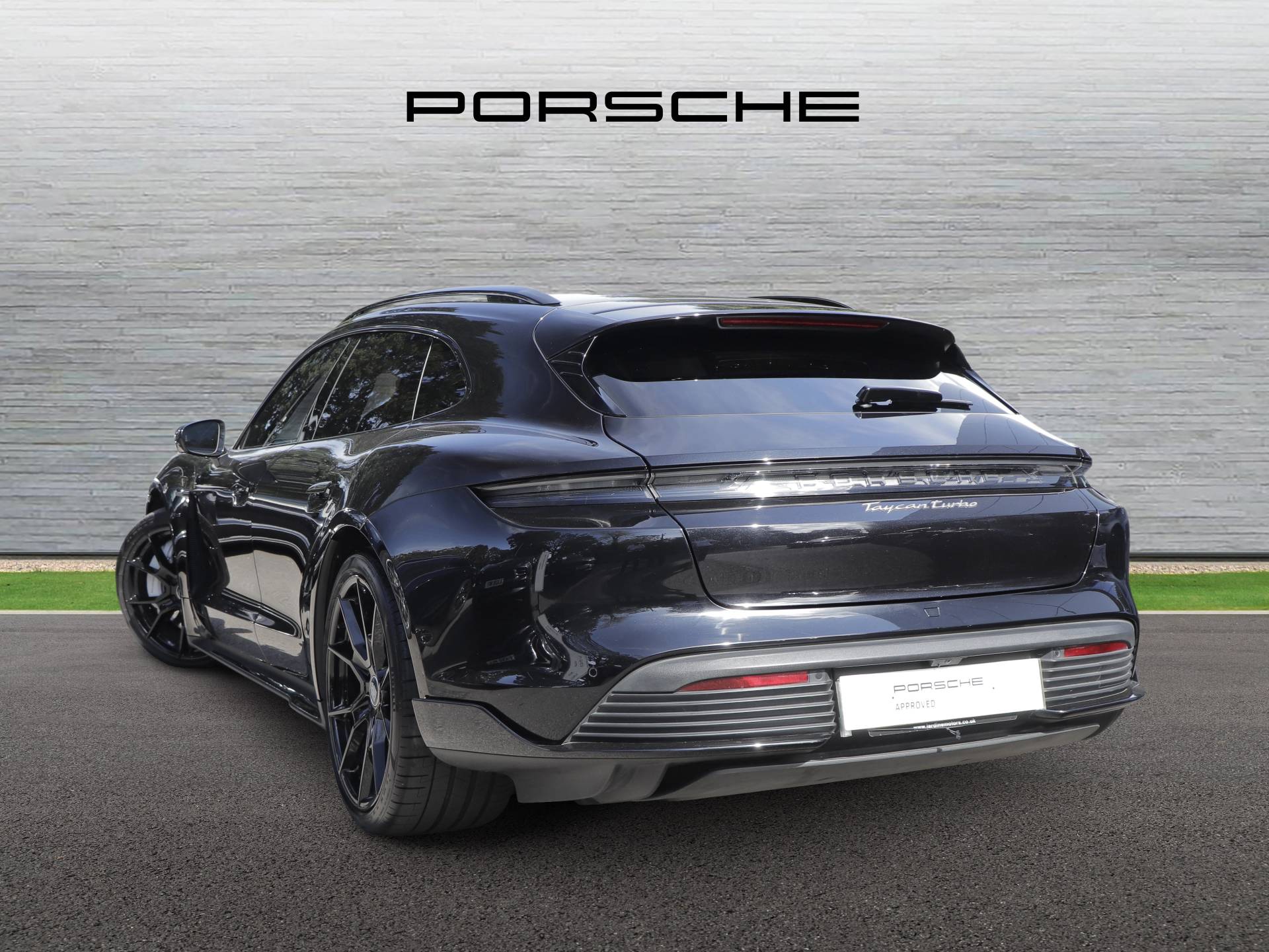 Taycan Turbo Sport Turismo, photo 2 of 31