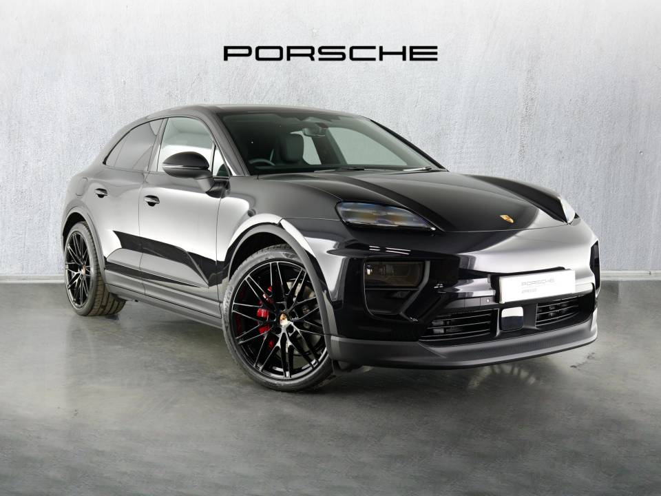 2026 PORSCHE MACAN