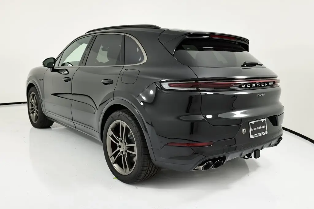 2026 Porsche Cayenne Turbo E-Hybrid - Photo 24