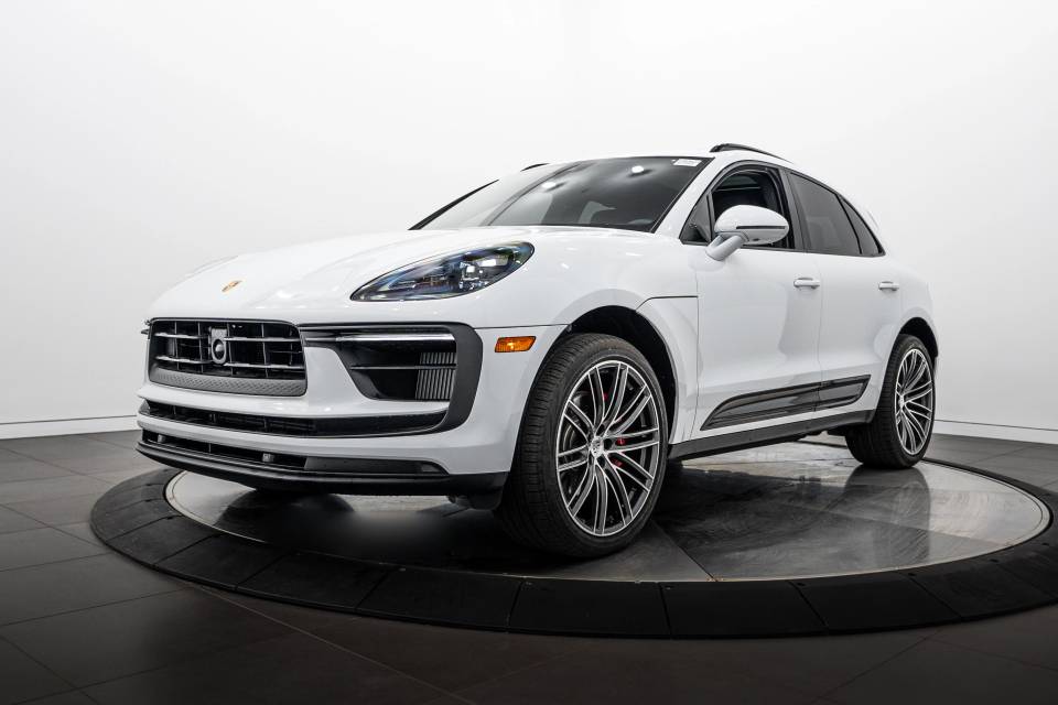 2026 Porsche Macan