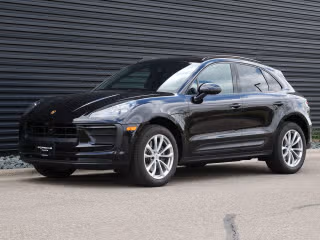 2025 Porsche Macan -'s photo