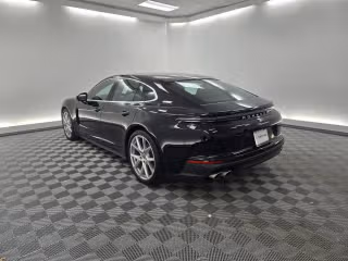 2026 Porsche Panamera Base - Photo 17