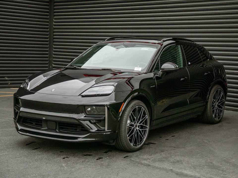 2026 Porsche Macan