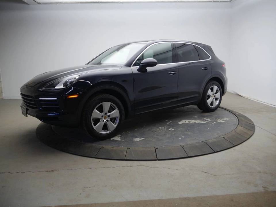2023 Porsche Cayenne Base