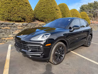 2022 Porsche Cayenne's photo