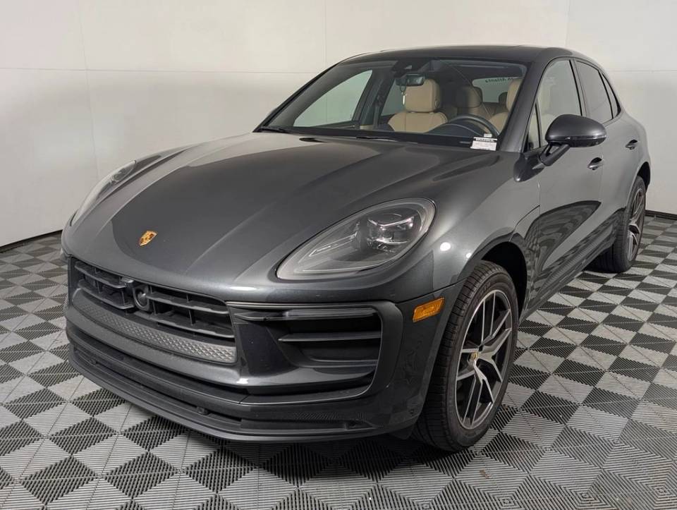 2026 Porsche Macan