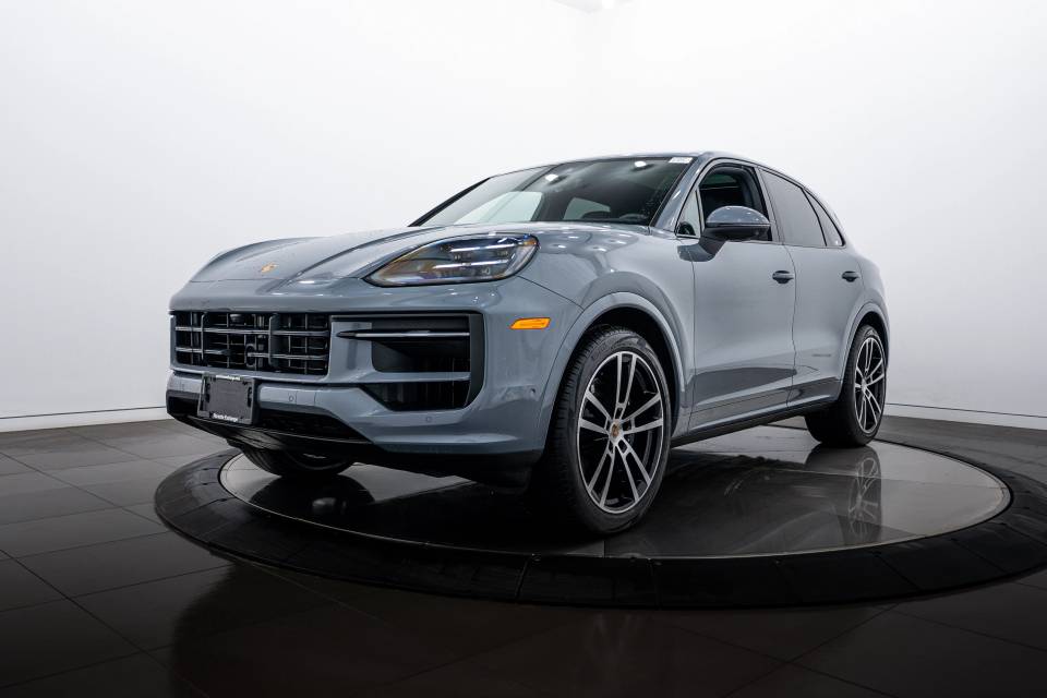 2026 Porsche Cayenne Base