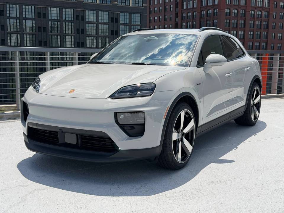 2026 Porsche Macan
