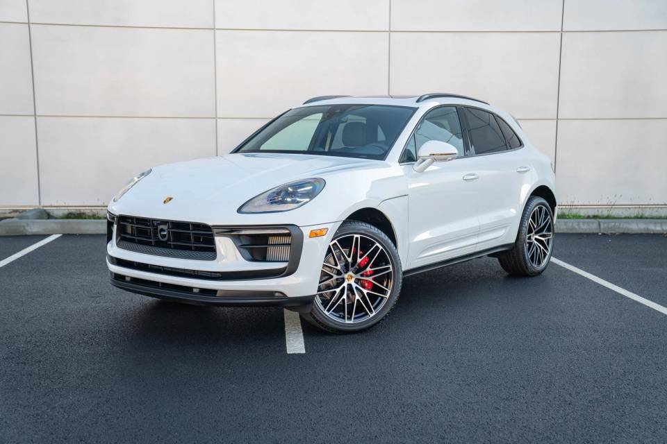 2026 Porsche Macan