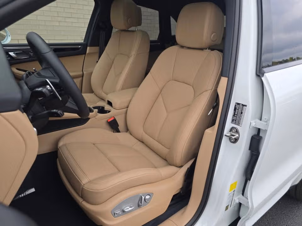 2026 Porsche Macan Base - Photo 35
