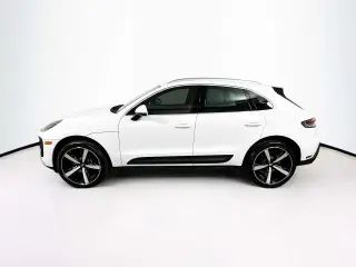 2026 Porsche Macan S - Photo 13