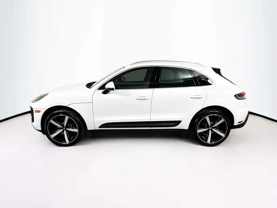 2026 Porsche Macan S - Photo 15