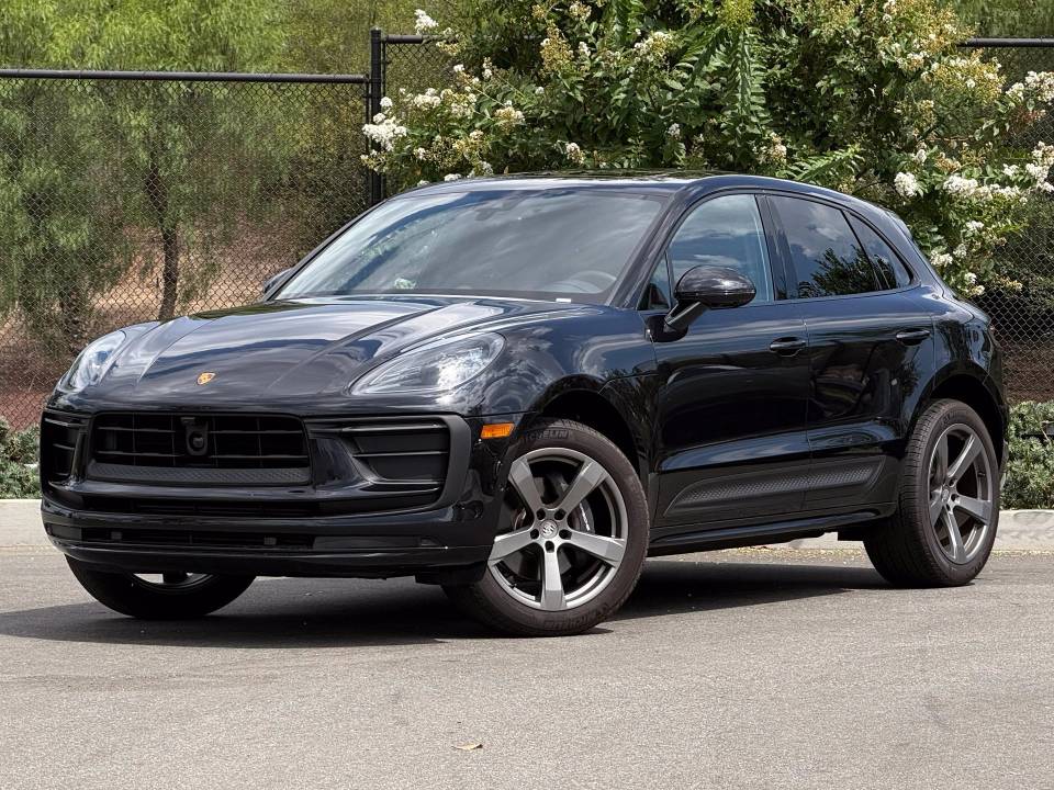 2025 Porsche Macan