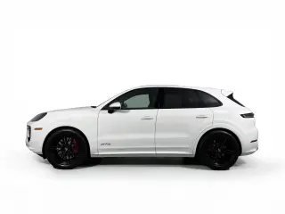 2026 Porsche Cayenne GTS - Photo 13