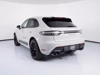 2026 Porsche Macan GTS - Photo 17