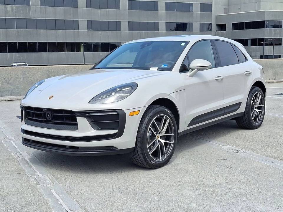 2026 Porsche Macan T
