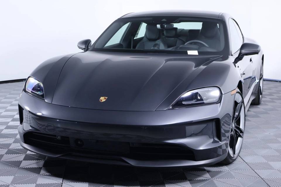 2025 Porsche Taycan