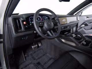 2026 Porsche Cayenne Coup Turbo E-Hybrid - Photo 25