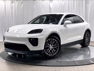 2026 Porsche Macan Macan 4 Electric's photo