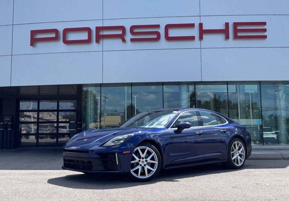 2026 Porsche Panamera