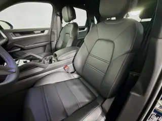 2026 Porsche Cayenne Base - Photo 37