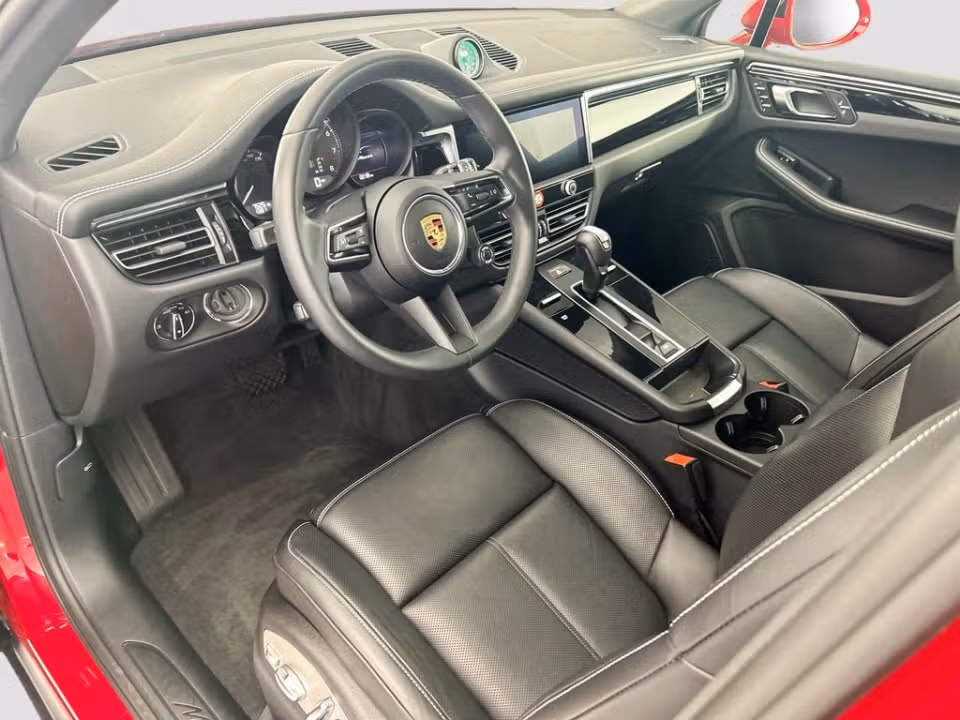2025 Porsche Macan Base - Photo 27