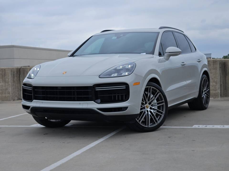 2022 Porsche Cayenne Turbo