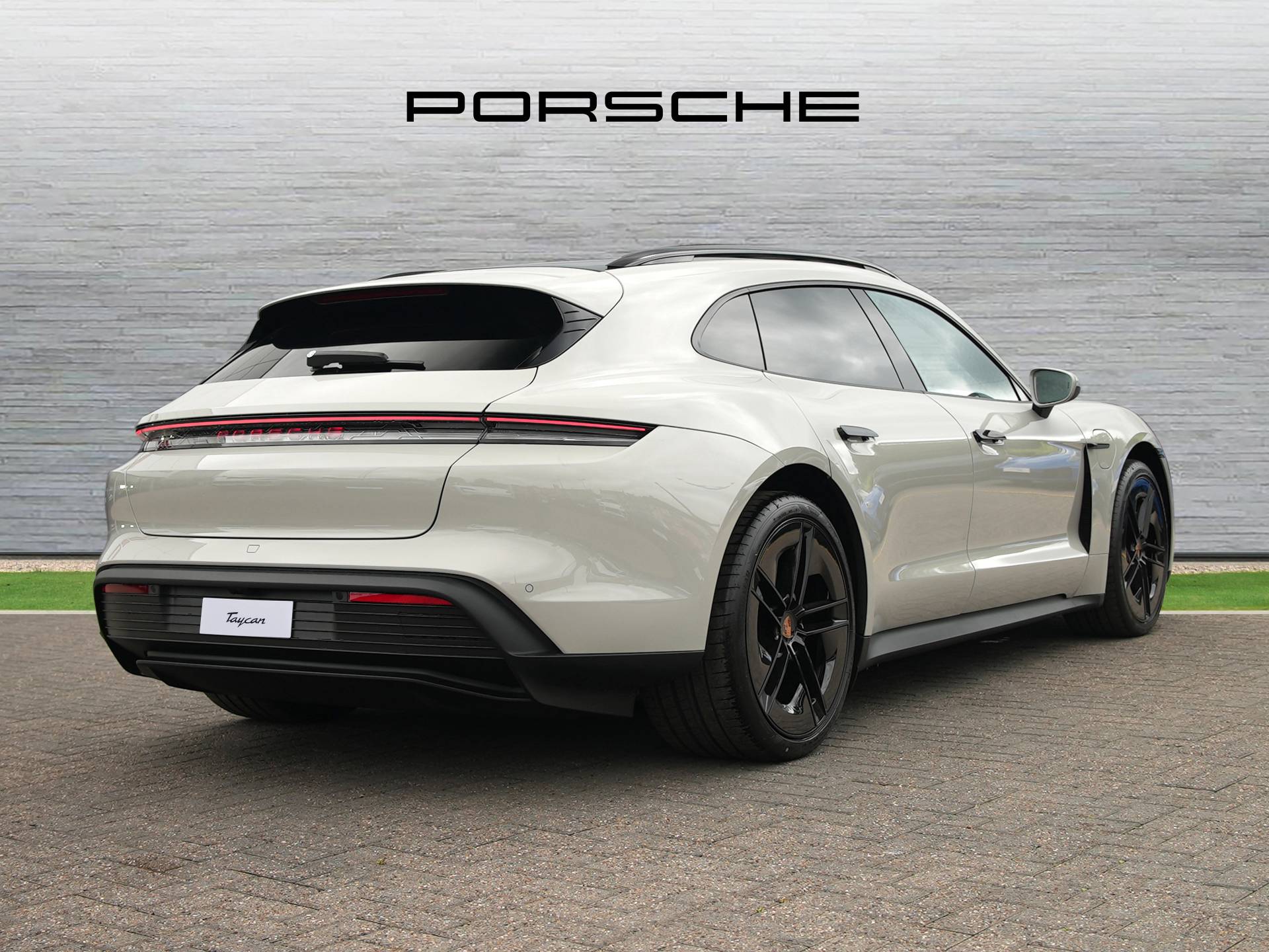 Taycan Sport Turismo, photo 2 of 39