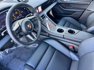 2026 Porsche Taycan Base - Photo 25