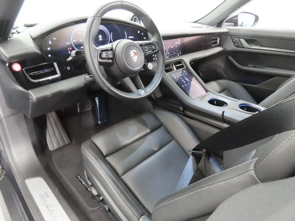 2025 Porsche Taycan S - Photo 32