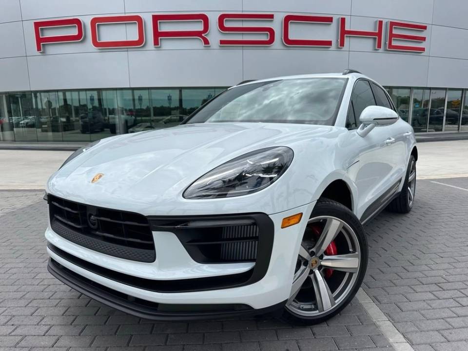 2026 Porsche Macan