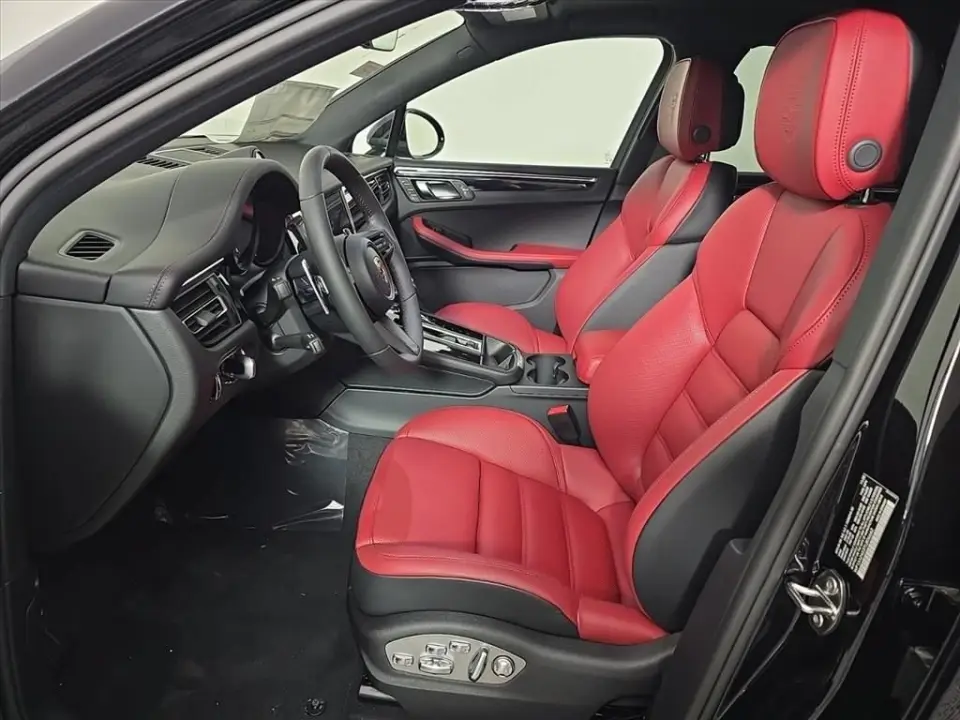 2026 Porsche Macan Base - Photo 39