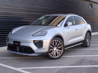 2025 Porsche Macan