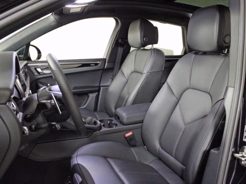 2026 Porsche Macan Base - Photo 35