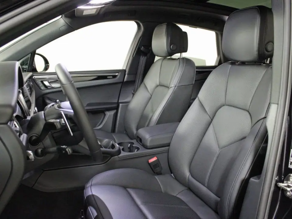 2026 Porsche Macan Base - Photo 39