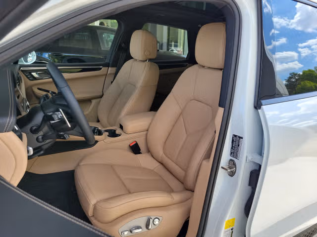2026 Porsche Macan Base - Photo 34
