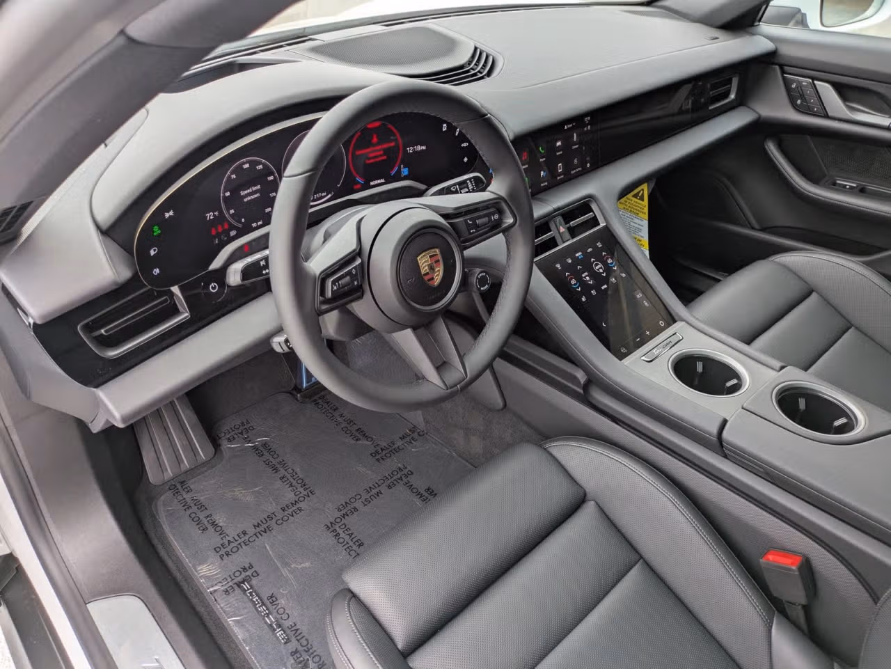 2025 Porsche Taycan Base - Photo 28