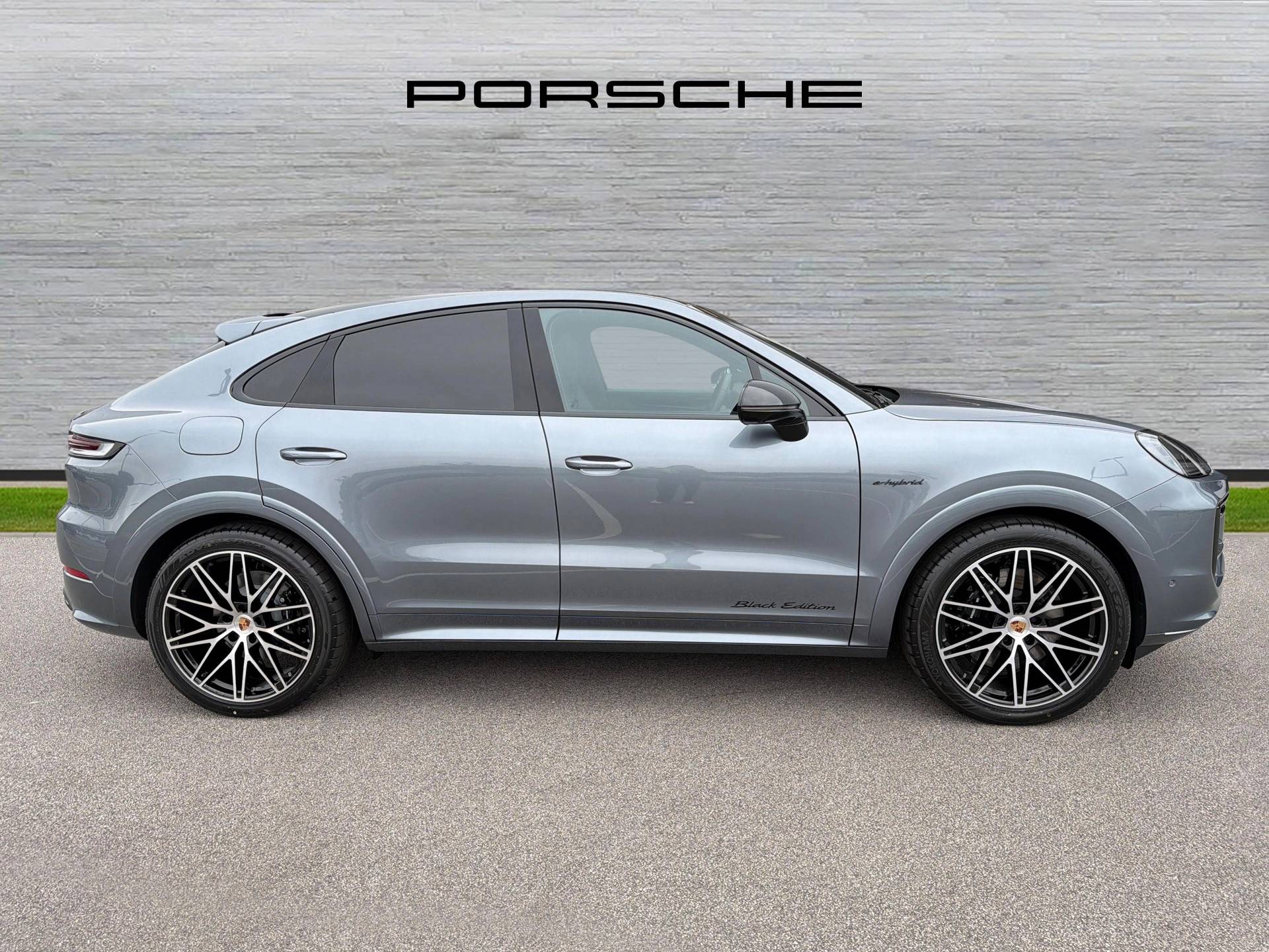 Cayenne E-Hybrid Coupé, photo 2 of 47