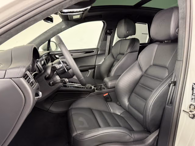 2026 Porsche Macan S - Photo 34