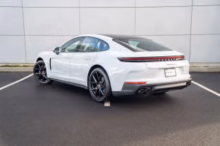 2026 Porsche Panamera Base - Photo 17
