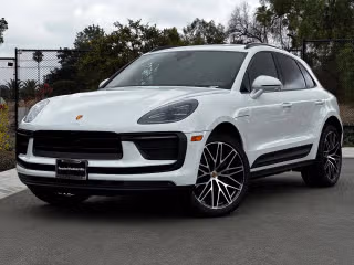 2026 Porsche Macan's photo