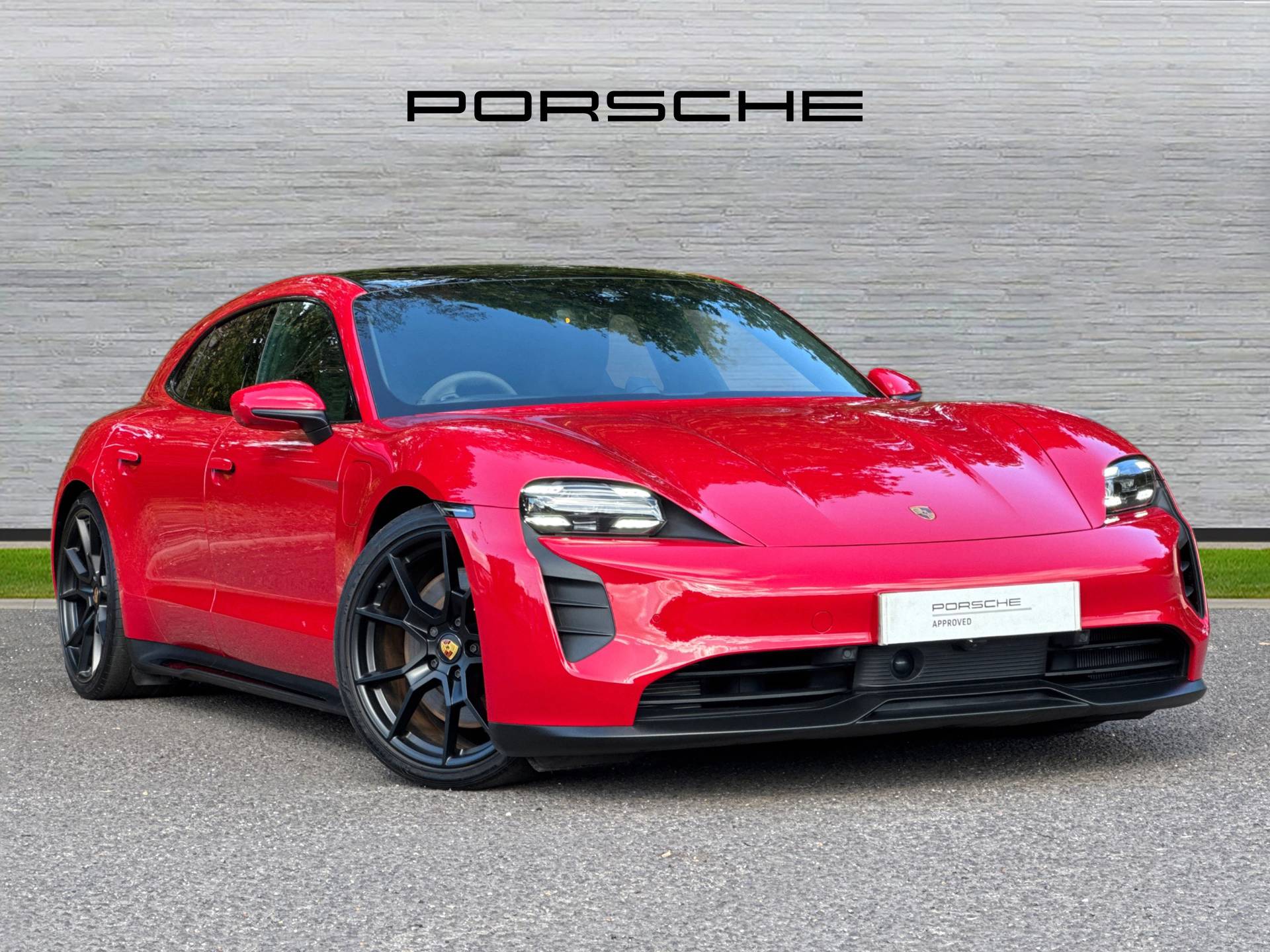 Taycan GTS Sport Turismo, photo 1 of 39
