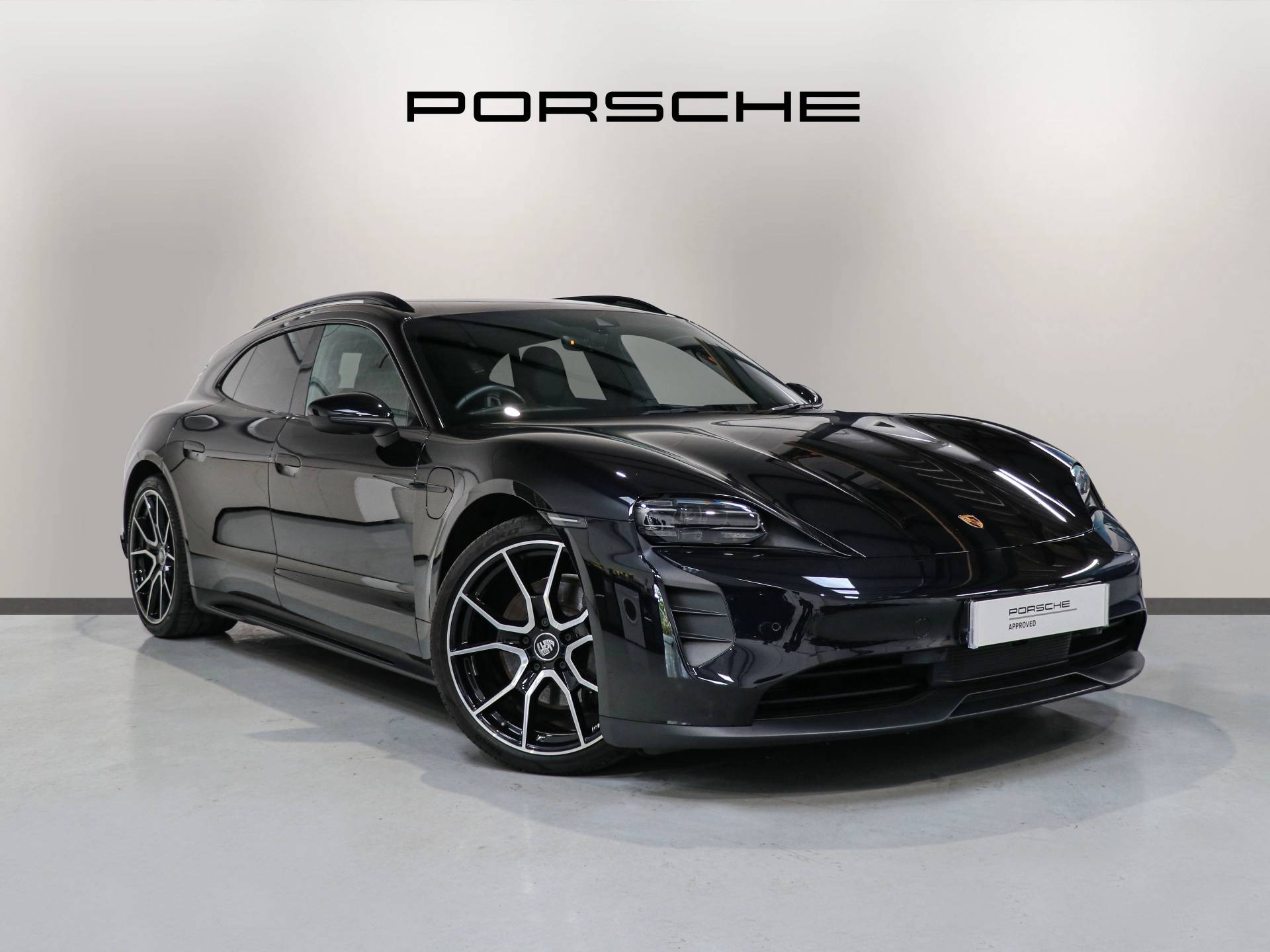Taycan Sport Turismo, photo 1 of 33