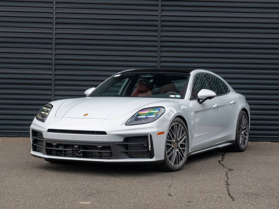2026 Porsche Panamera