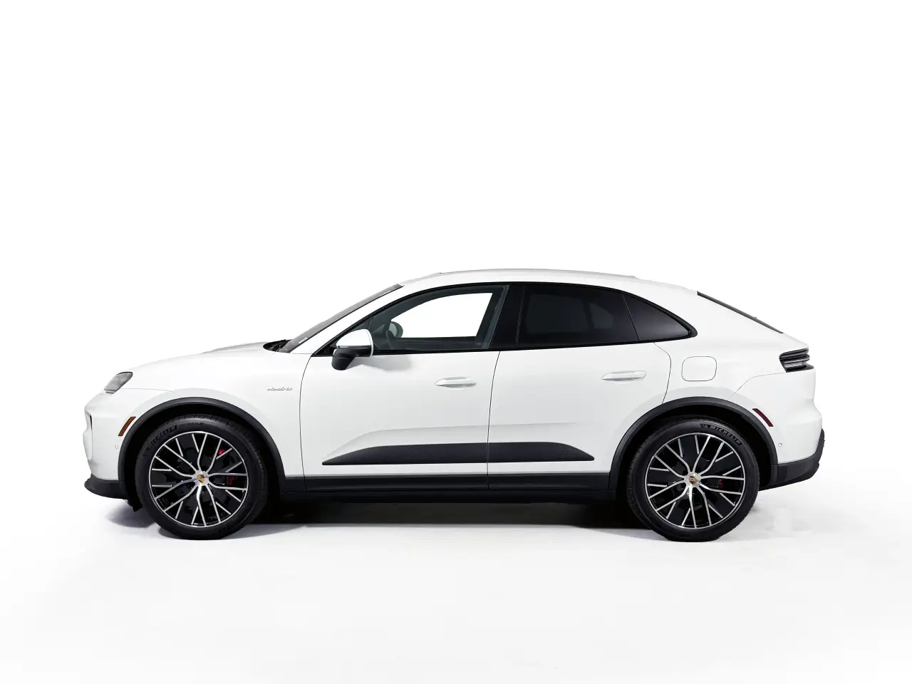 2025 Porsche Macan S - Photo 16