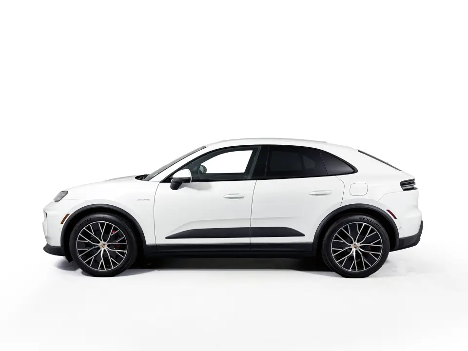 2025 Porsche Macan S - Photo 15