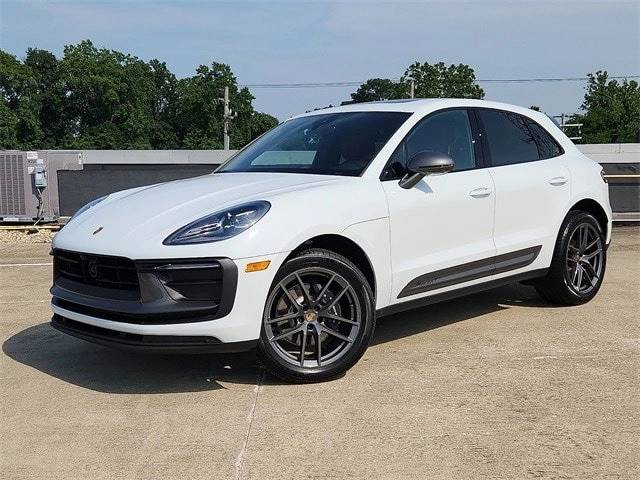 2025 Porsche Macan Base