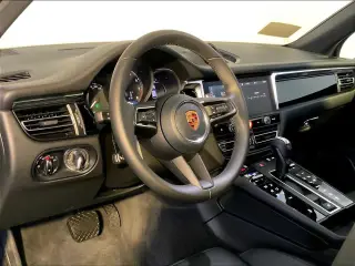 2026 Porsche Macan Base - Photo 29