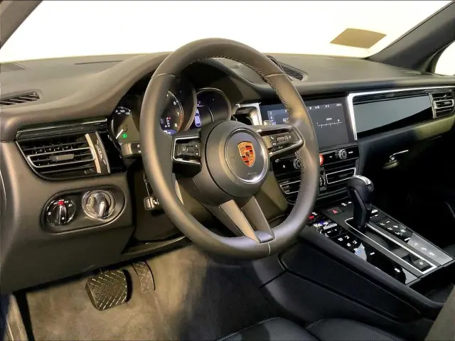 2026 Porsche Macan Base - Photo 30
